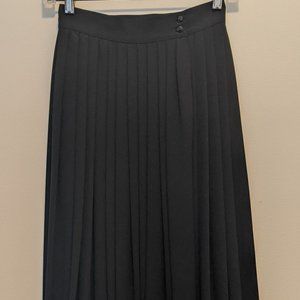 Vintage maxi long black pleated skirt (high waist)